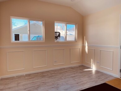 132 N Orchard Ave, Waukegan, IL 60085 - photo 7