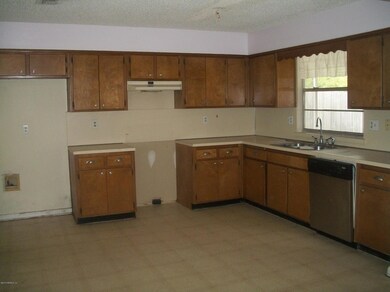 5266 Clarendon Rd, Jacksonville, FL 32205 - photo 4