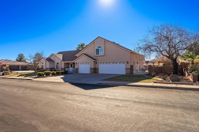 3423 Red Butte Dr-004