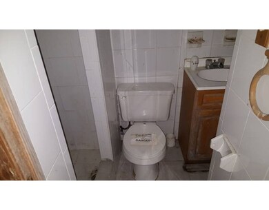 17 Lebanon St, Worcester, MA 01603 - photo 6