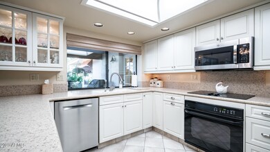 2222 W Naranja Ave-8