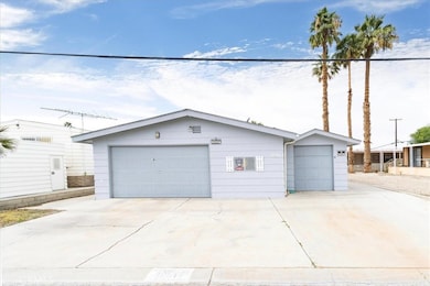 32617 Chiricahua Dr, Thousand Palms, CA 92276 - photo 5