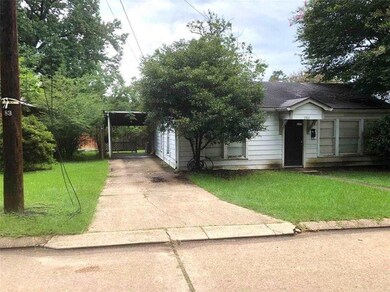 2304 Cherry St, Pineville, LA 71360 - photo 2