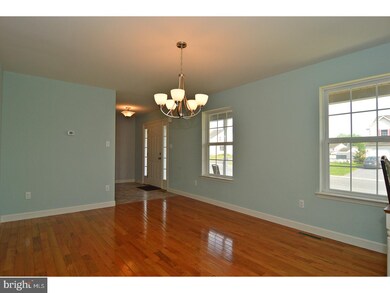 320 Luisa Ct, Shoemakersville, PA 19555 - photo 4