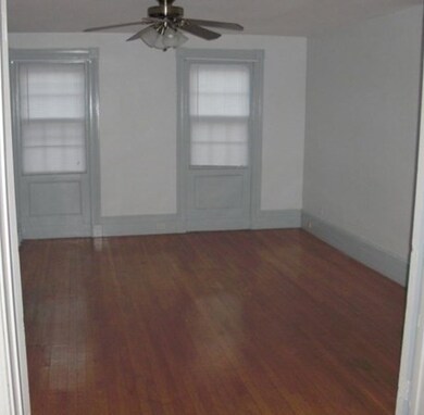 25 Pleasant St unit 1, Salem, MA 01970 - photo 2