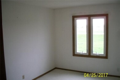 5119 Highway S74 S, Newton, IA 50208 - photo 5