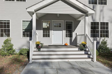 27 Oak Hill Rd, Monroe, NY 10950 - photo 3