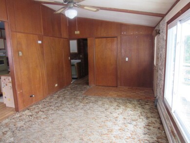 320 2nd St, Freeport, IL 61032 - photo 5