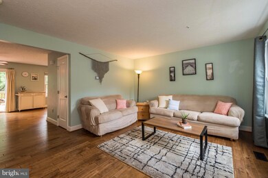 9220 Howland Rd, Laurel, MD 20723 - photo 4