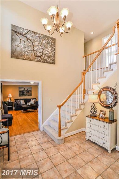 703 Talahi Ct SE, Vienna, VA 22180 - photo 6