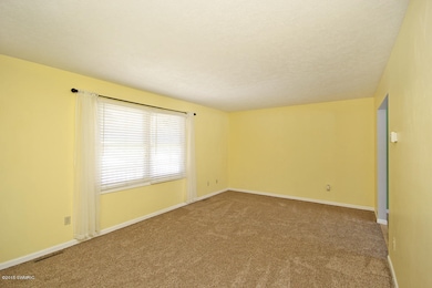 9078 Hobbit Cir, Kalamazoo, MI 49009 - photo 7