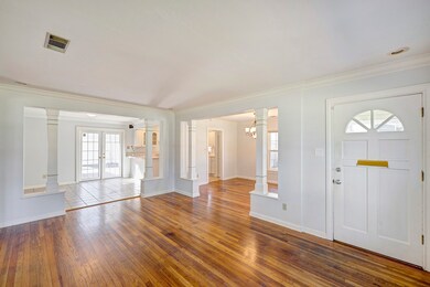 1027 Althea Dr, Houston, TX 77018 - photo 2