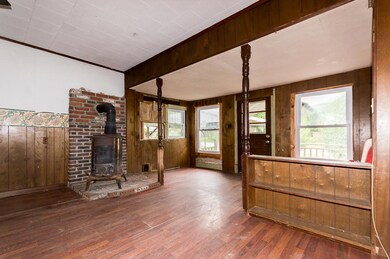 303 W Tyndall St Aurora MO 65605