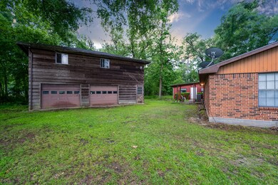 13022 Maplewood Ln, Old River-Winfree, TX 77535 - photo 3