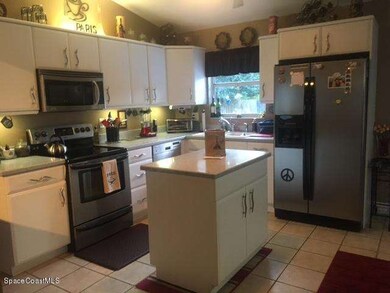 Curtis kitchen