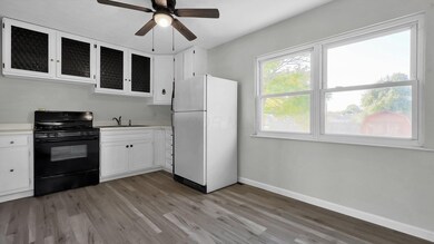 871 Tecumseh Ave, Columbus, OH 43207 - photo 7