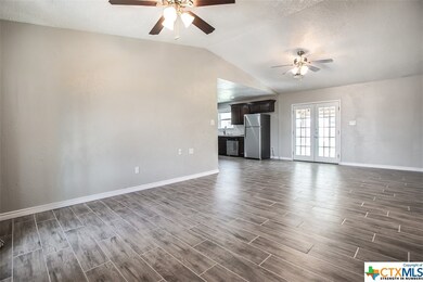 403 Williams St, Copperas Cove, TX 76522 - photo 4