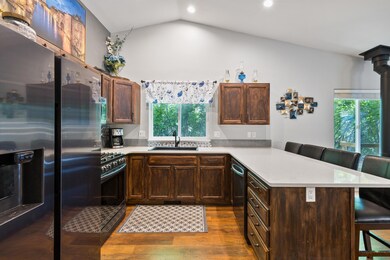 520A8131JennMontoyaPhotography