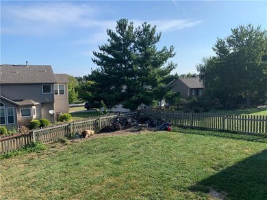 22516 W 53rd St, Shawnee, KS 66226 - photo 3