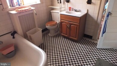 506 N 35th St, Camden, NJ 08105 - photo 7