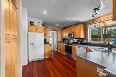 9314 Canyon Rd E unit 39, Puyallup, WA 98371 - photo 3