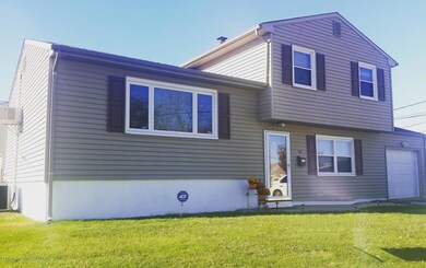 25 Etheridge Dr, Carteret, NJ 07008 - photo 2