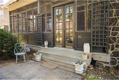 140 W Wayne Ave, Wayne, PA 19087 - photo 2