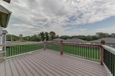 421 Meadowlark Dr, Raymore, MO 64083 - photo 6
