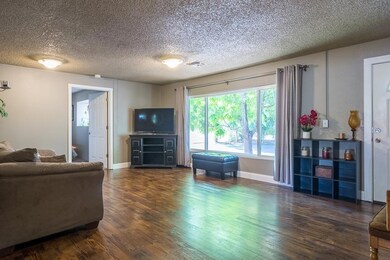 710 NW Morgan Ln, Grants Pass, OR 97526 - photo 6