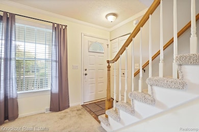 622 W Schleier St, Frankenmuth, MI 48734 - photo 5