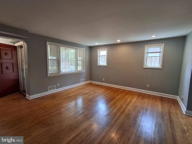 3906 Rosecrest Ave, Baltimore, MD 21215 - photo 4