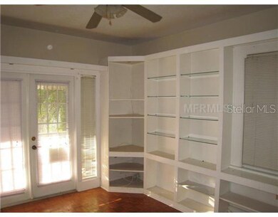 744 16th St N, Saint Petersburg, FL 33705 - photo 5