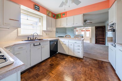 10217 Woodknoll Rd 12