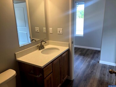 1943 14th Ave SW, Albany, OR 97321 - photo 3