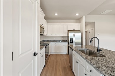 1233 Crested Iris St, Moore, SC 29369 - photo 3