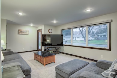 2532 Frostwoods St, Eau Claire, WI 54703 - photo 7