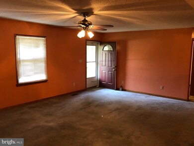 59 Meadow View Ln, Colonial Beach, VA 22443 - photo 5