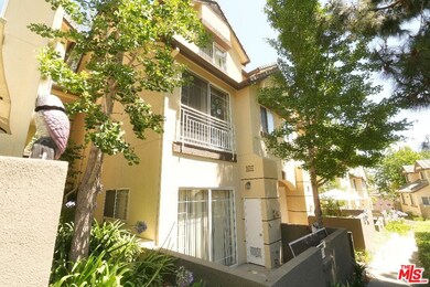 4600 Don Lorenzo Dr unit 13, Los Angeles, CA 90008 - photo 5