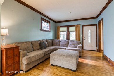 1452 Oakwood Ave, Des Plaines, IL 60016 - photo 2