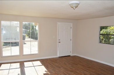 4839 Ventura Ln unit B, Houston, TX 77021 - photo 3