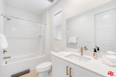 768 Daniel Freeman Cir, Inglewood, CA 90301 - photo 6