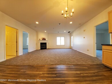 276 Beachway Ave unit 6, Keansburg, NJ 07734 - photo 4