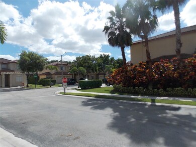 11435 NW 71st St, Doral, FL 33178 - photo 3