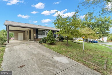 13028 Clarion Rd, Fort Washington, MD 20744 - photo 3