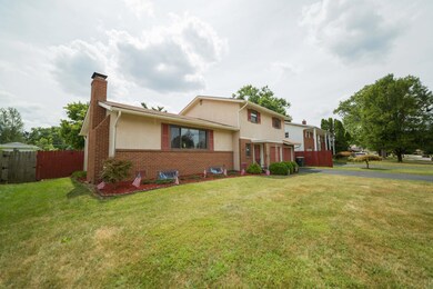 1455 Fahlander Dr S, Columbus, OH 43229 - photo 2