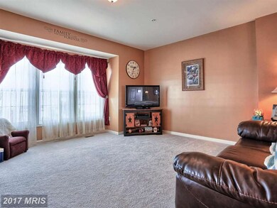 10323 Lantern Ln, Hagerstown, MD 21740 - photo 4