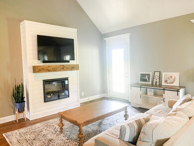 151 Uselton Rd, Shelbyville, TN 37160 - photo 5