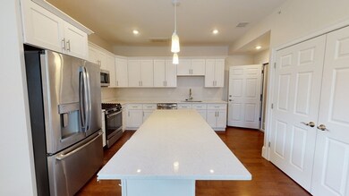 37 Walnut Place unit 3, Newtonville, MA 02460 - photo 4