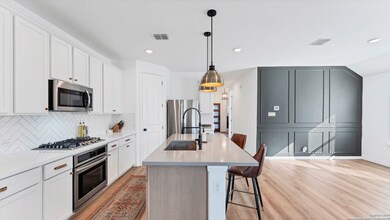 2057 Egret Ave, Canyon Lake, TX 78132 - photo 2