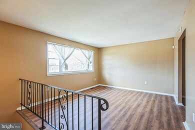 7702 Kirby Manor Ct, Clinton, MD 20735 - photo 3